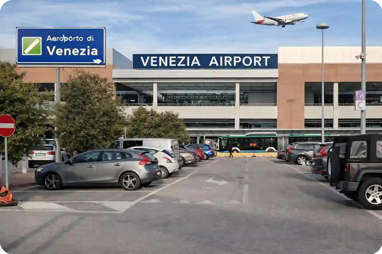 Rent a Car Venice Airport – Pay by Debit Card