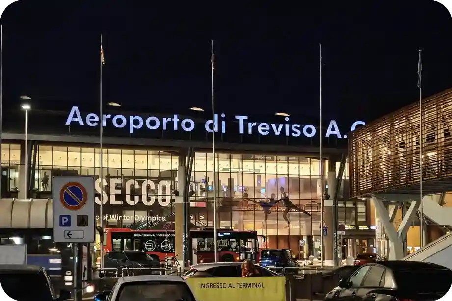 Car rental service at Treviso Airport available 24/7